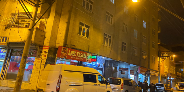 Diyarbakır’da intihar; 6. kattaki hasarlı evinden aşağı atladı