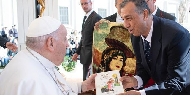 Demirbaş’tan Papa’ya ziyaret