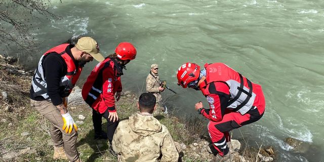 Munzur’da kaybolan üç genç bulunamıyor
