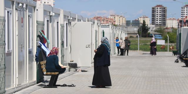 Diyarbakır'da 900 vatandaş konteyner kente yerleşti