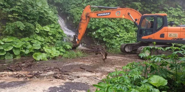 Ordu'da sağanak, 94 noktada heyelana yol açtı