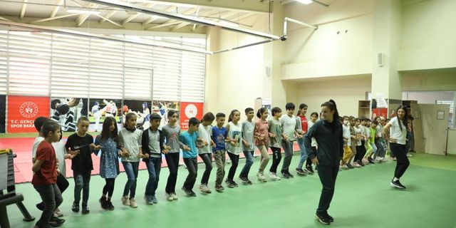 Yenişehir'de yaz spor okulları başladı