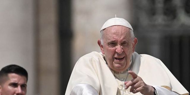 Papa’dan Kur'an-ı Kerim yakılmasına tepki: Kınanacak bir eylemdir