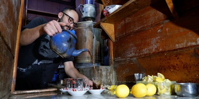 Erzurum’da 120 yıldır kuşaktan kuşağa devam eden çay geleneği