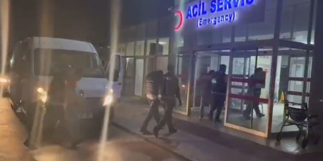Ayvalık'ta 7 organizatör ile 14 göçmene gözaltı