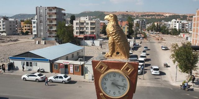 Adıyaman'daki saat kulesi onarıldı; zaman hep 04.17’yi gösterecek