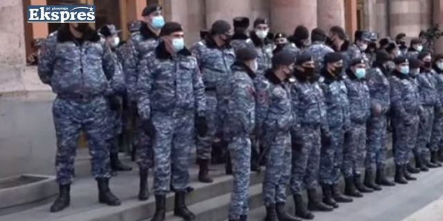 Ermenistan’da darbe girişimi iddiası; 8 komutana gözaltı
