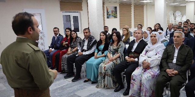 DEM Parti geldi, Kürtçe dil kursu açıldı