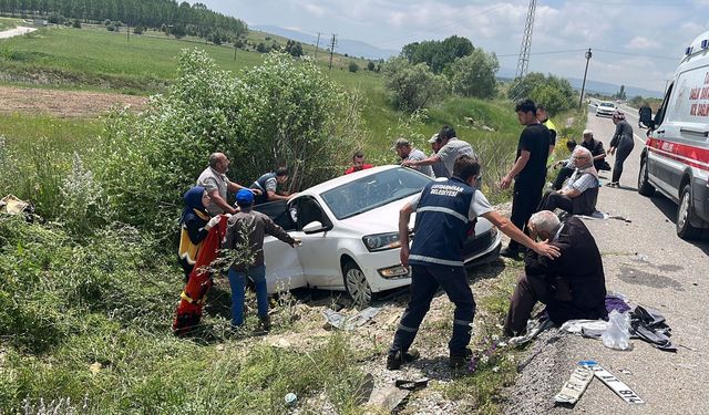 Kütahya'da trafik kazası: 2 ölü, 4 yaralı