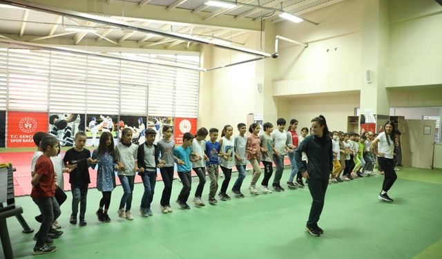 Yenişehir'de yaz spor okulları başladı