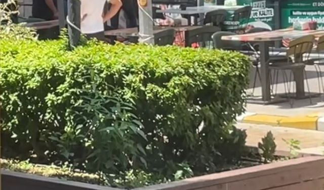 Silahlı kavganın ortasında kalan şahıs hayatını kaybetti