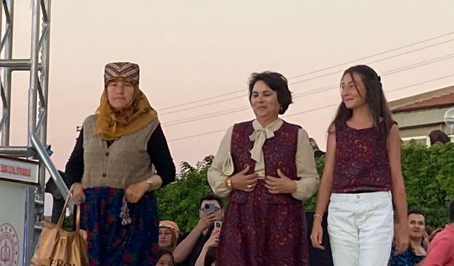 Ankara’da 3 kuşak ‘çinti’ güzeli yarışması düzenlendi