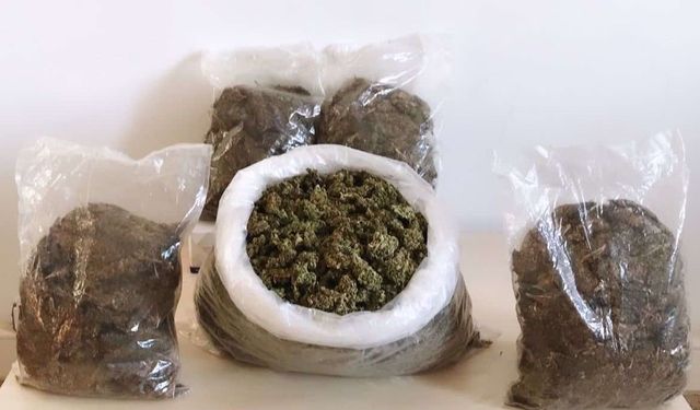 Bingöl’de 4 kilo 750 gram uyuşturucu maddesi ele geçirildi