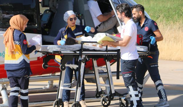 Ambulans helikopter Lice’deki bebeğin imdadına yetişti