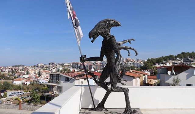 Burası Hollywood değil, Kuşadası