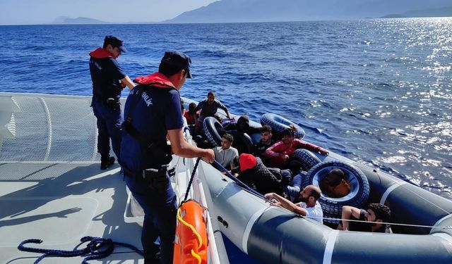 Datça’da 70 düzensiz göçmen kurtarıldı