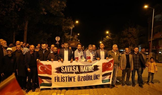 Gediz'de Filistin'e destek yürüyüşü