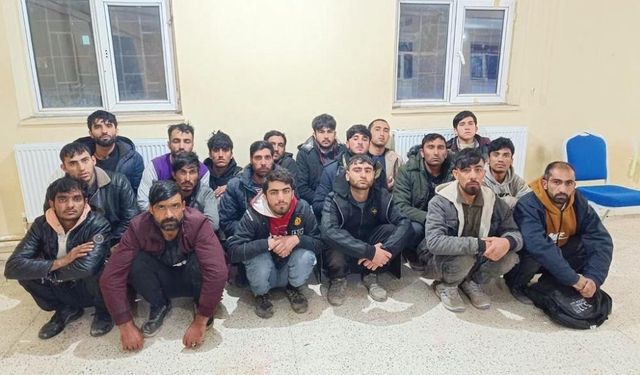 Ağrı’da 19 düzensiz göçmen yakalandı
