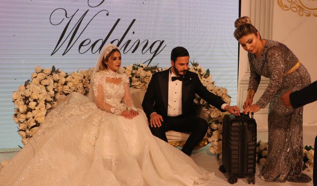 Geline bir valiz dolusu altın takıldı