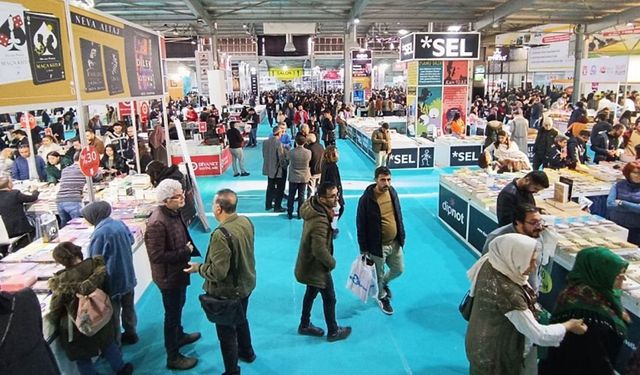 Diyarbakır'da üç günde 150 bin kişi ziyaret etti