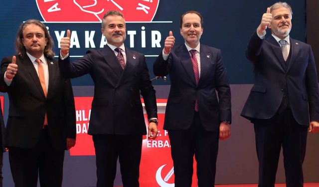 Yeniden Refah Partisi’nin İstanbul adayı çekiliyor mu?