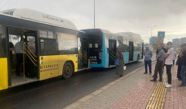 28 Ekim toplu taşıma ücretsiz mi? Marmaray ile İZBAN bedava mı, İstanbul otobüsleri ücretli mi?