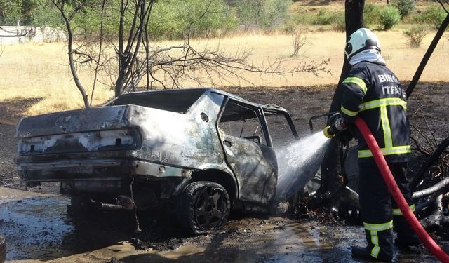 Bingöl’de otomobil kaza yaparak yandı: 2 yaralı