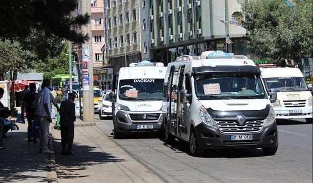 Diyarbakır’da minibüsle okula giden öğretmen kalp krizi geçirdi