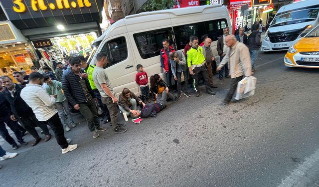 Diyarbakır’da çek çek arabasıyla taşımacılık yapan şahsa otomobil çarptı