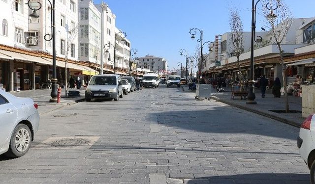 Diyarbakır’da pes dedirten hırsızlık olayı kamerada!