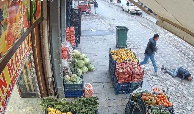 Diyarbakır’da kaldırımda yürüyen adam bir anda yere yığılıp öldü