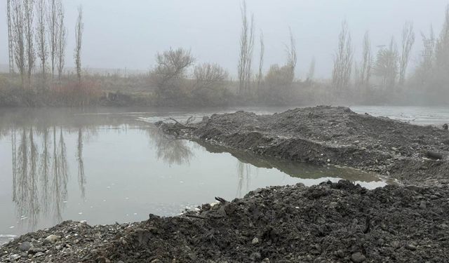 Diyarbakır’ın kültür mirasına kepçeyle dadandılar!