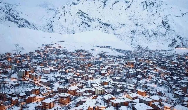 Hakkari’de taşımalı eğitime 1 gün ara verildi