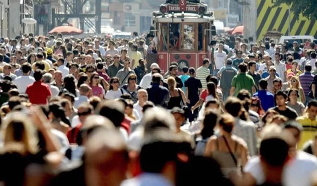 Türkiye'nin yeni nüfusu açıklandı, artış hızı üç kat arttı