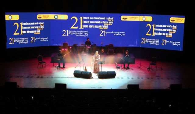 Diyarbakır’daki “Anadil” finalinde muhteşem konser