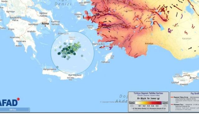 Ege’deki depremler nedeniyle Yünanistan OHAL ilan etti