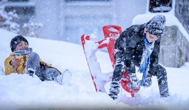 Birçok il ve ilçede eğitime kar engeli