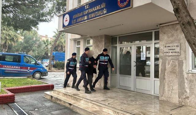 Kendilerini MİT mensubu olarak tanıtan dolandırıcılara operasyon: 5 gözaltı