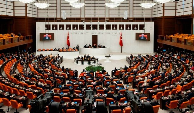 DEM Parti'den belediyelere yönelik gözaltı ve hapis cezalarına Meclis araştırması talebi