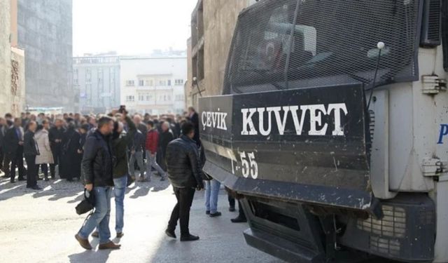 Van'da yürüyüş ve toplantılar 15 gün yasaklandı