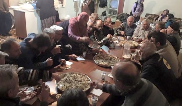 Bu köyde iftarı yalnız açmak yasak!