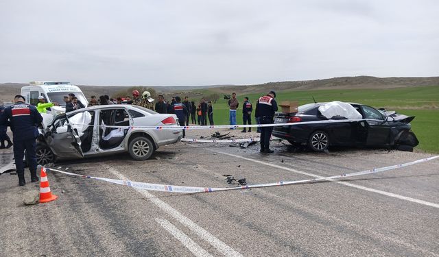 Katliam gibi kaza: 2’si çocuk 6 kişi yaşamını yitirdi