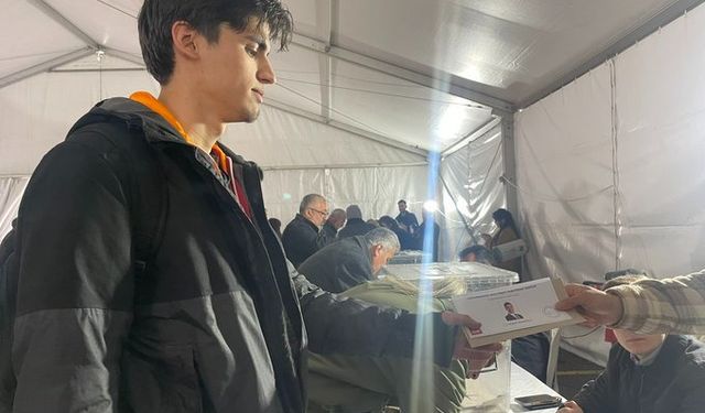 CHP’de seçim başladı, tek aday Ekrem İmamoğlu