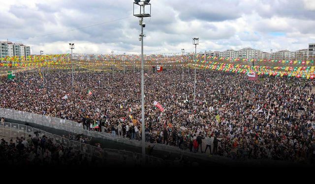 Milyonların kalbi Newroz’da aynı anda attı