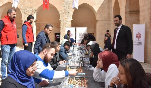 Mardin’deki tarihi Kasımiye Medresesi'nde satranç turnuvası