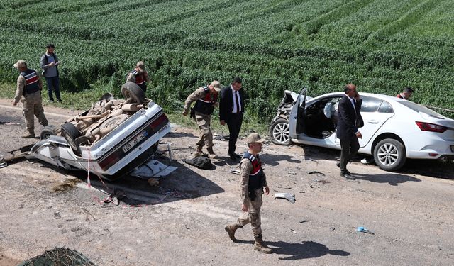 Şanlıurfa'da feci kaza: 3 ölü, 2 yaralı