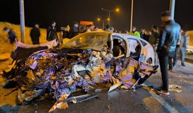 Van'da katliam gibi kaza: 3 ölü, 2 yaralı