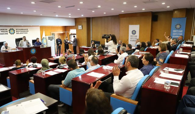Diyarbakır Büyükşehir Belediyesi Meclisi toplandı