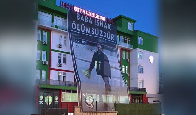 Amedspor binasına Sırrı Süreyya Önder posteri asıldı