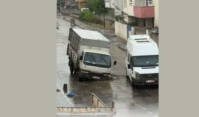 Batman’da yol çöktü!